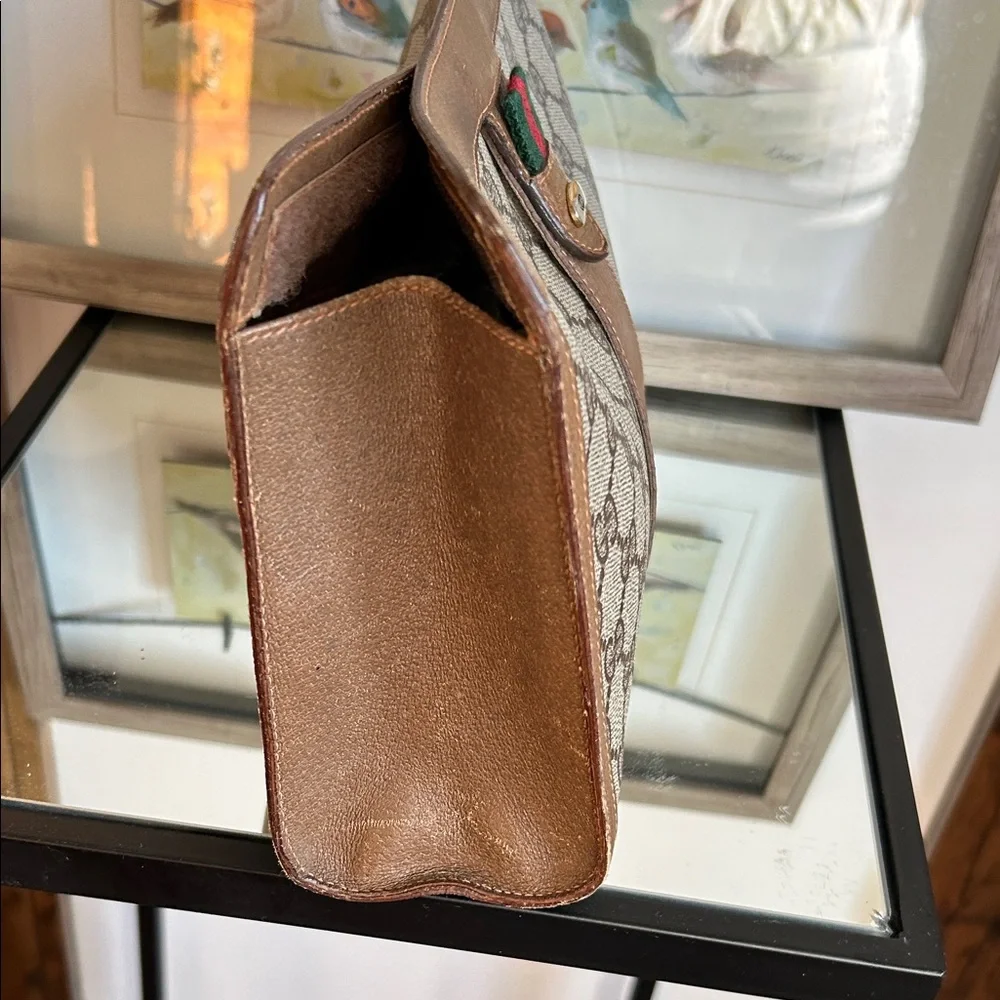 Gucci Beige and Brown Monogram Clutch - Picture 8 of 16